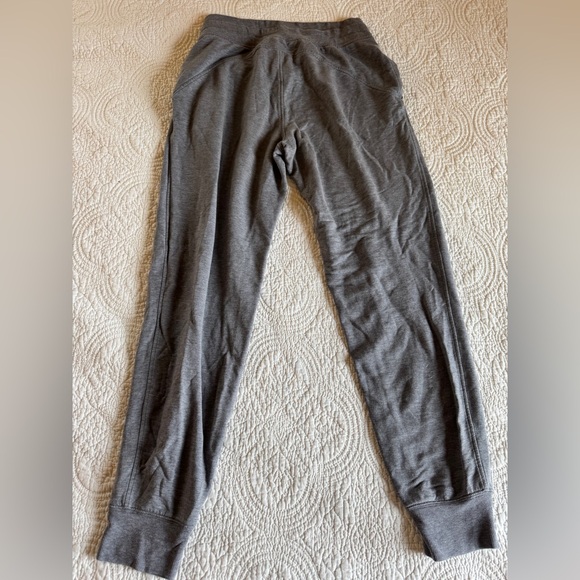 Athleta Gray Balance Jogger with Elastic Waistband and Tapered Legs size small - Picture 6 of 9